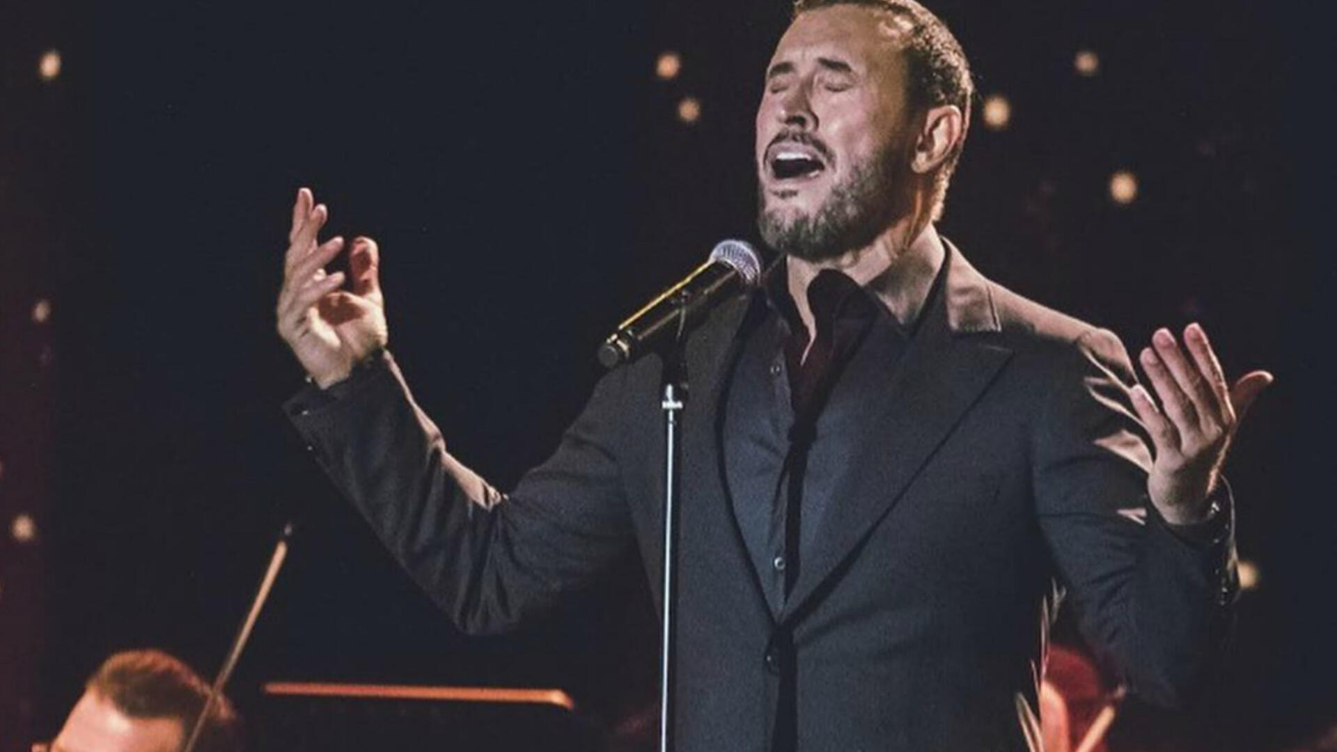 ‘Private!’ Did Kadim Al Sahir Separate From His Fiancée? | Al Bawaba